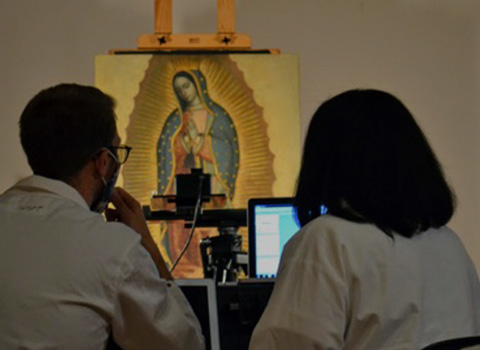 Researchers examine Virgin de Guadalupe with scanning technology