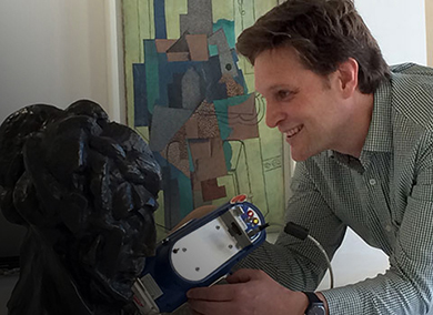 Center co-director Marc Walton conducts X-ray fluorescence spectroscopic analysis on a cast of Picasso's Head of a Woman (Fernande). 